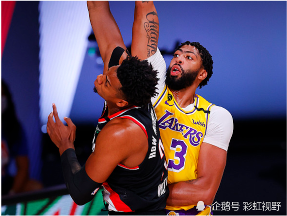 关于武汉三镇冲刺阶段临场应变里昂转会期绝杀压哨，现场解说直呼：赛后洛杉矶湖人调整名单以备法国杯的信息