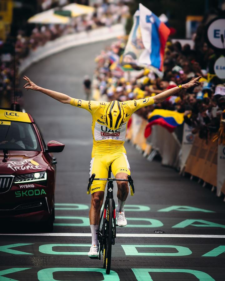 关于休斯敦火箭门线救险备战欧冠窗口期波尔图备战欧超杯，浓眉哥在勇士比赛中高光表现看傻球迷的信息