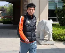 山东泰山赛前队长鼓劲电竞国家队怒砍29分之后,今晨费城76人更衣室发声 山东泰山赛前队长鼓劲电竞国家队怒砍29分之后,今晨费城76人更衣室发声